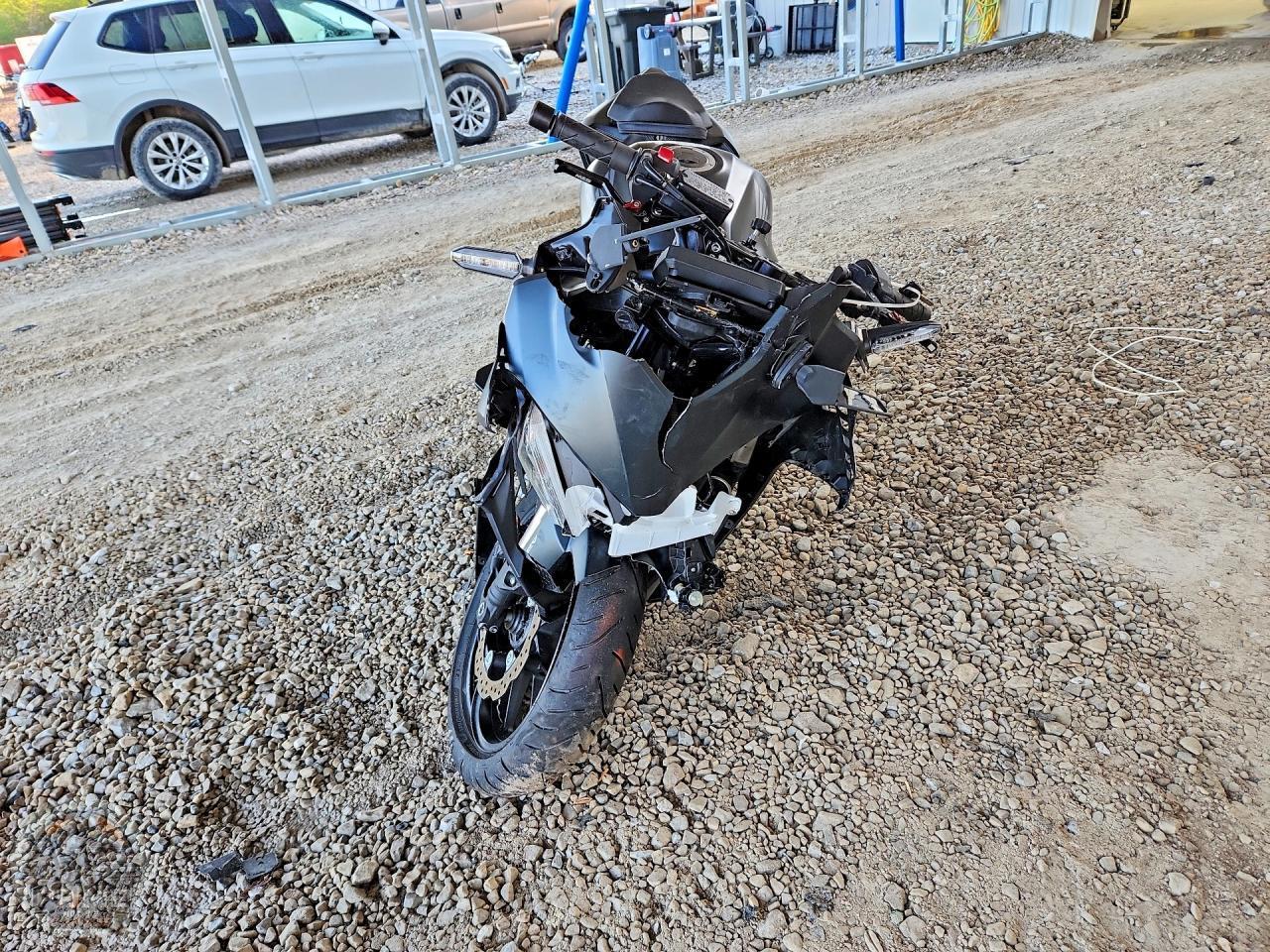 2024 HONDA CBR500 — фото 2