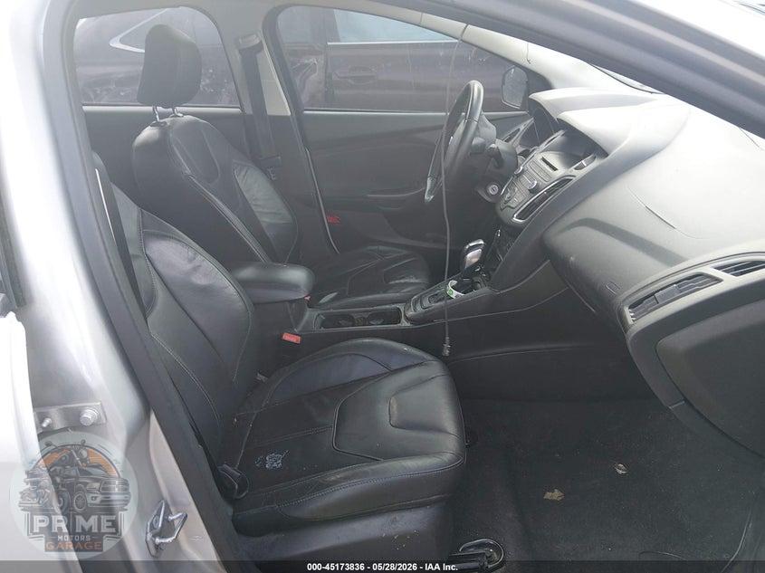 2016 FORD FOCUS SE — фото 5