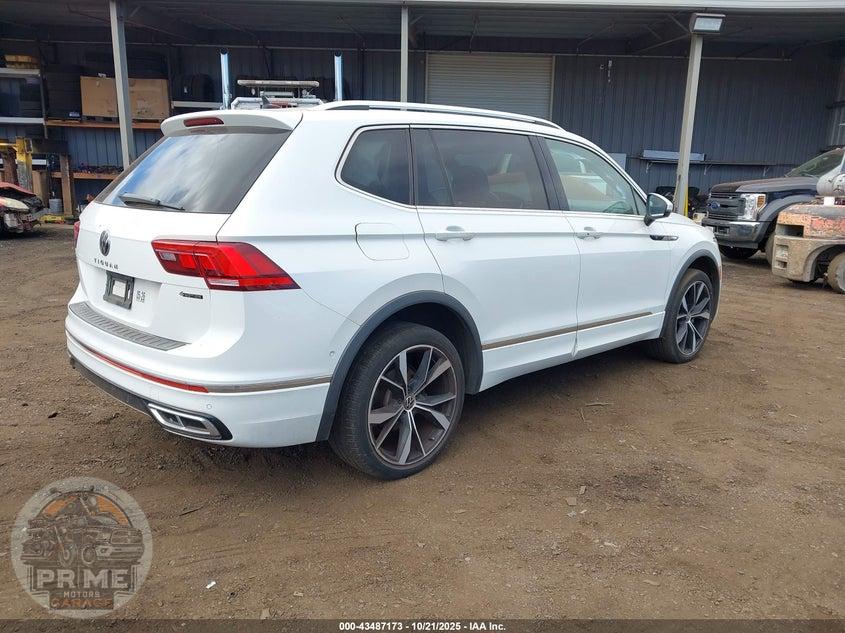 2022 VOLKSWAGEN TIGUAN 2.0T SEL R-LINE — фото 4