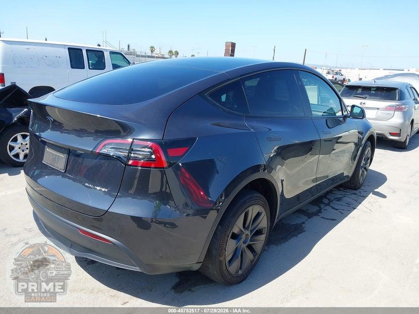 2024 TESLA MODEL Y LONG RANGE DUAL MOTOR ALL-WHEEL DRIVE — фото 4