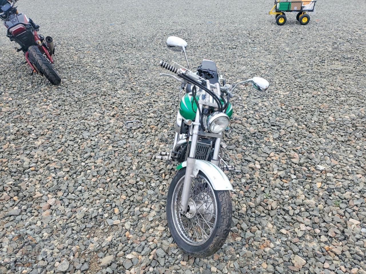 2001 HONDA VT750 — фото 5
