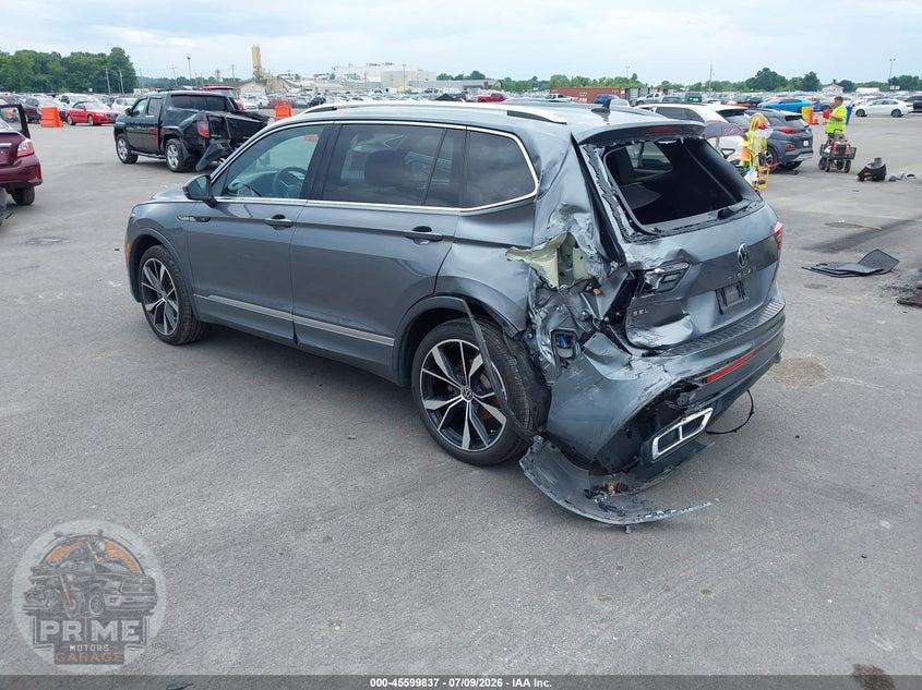 2022 VOLKSWAGEN TIGUAN 2.0T SEL R-LINE — фото 3