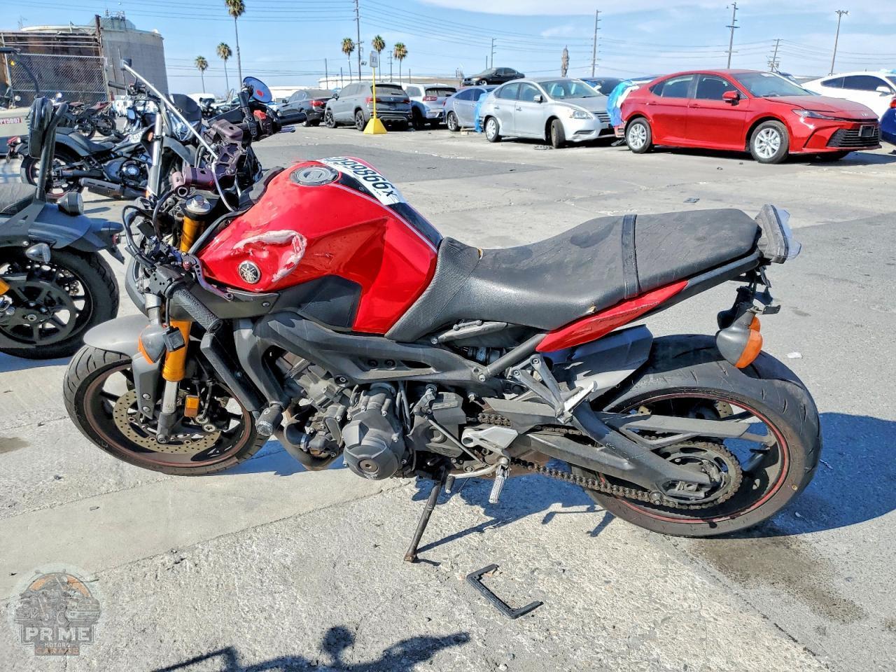 2014 YAMAHA FZ09 — фото 3