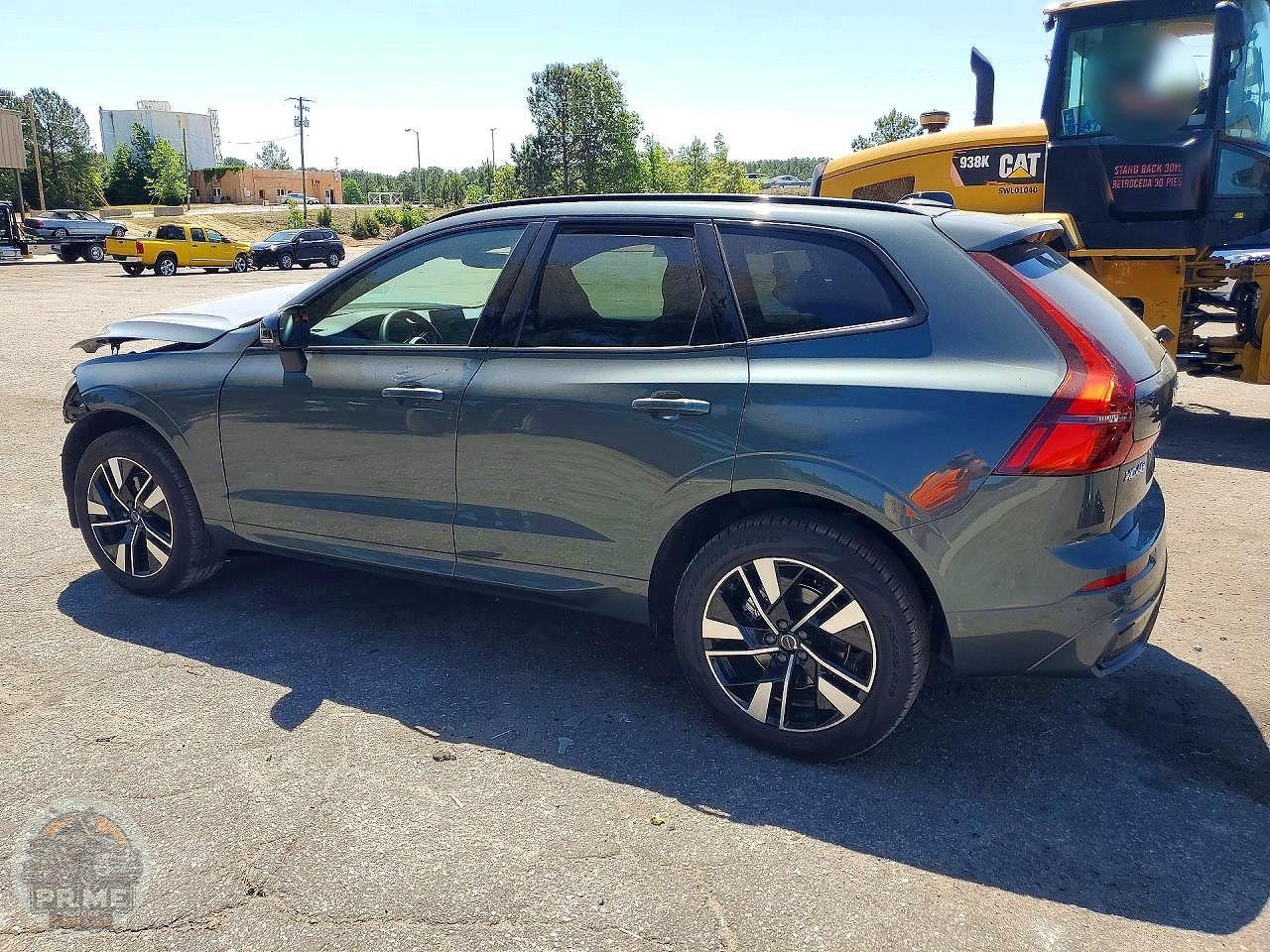 2026 VOLVO XC60 — фото 2