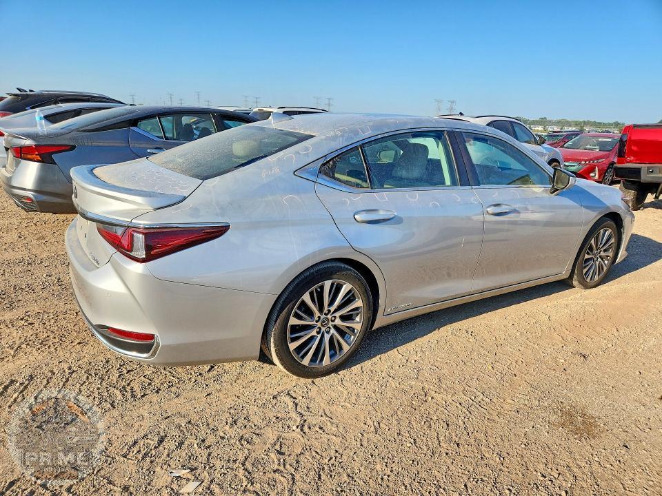 2020 LEXUS ES — фото 3