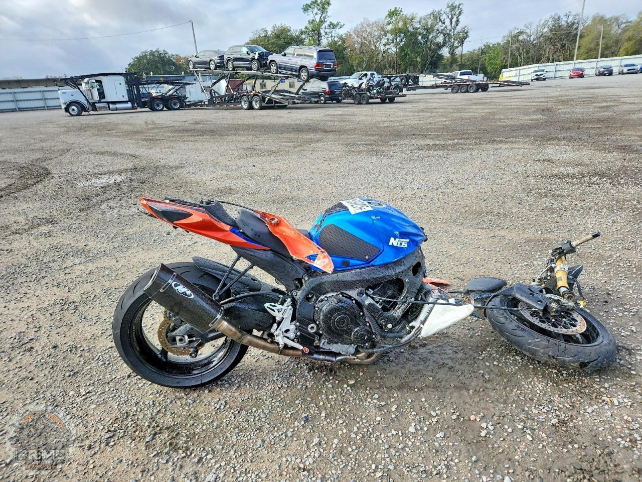 2014 SUZUKI GSX R750 — фото 1
