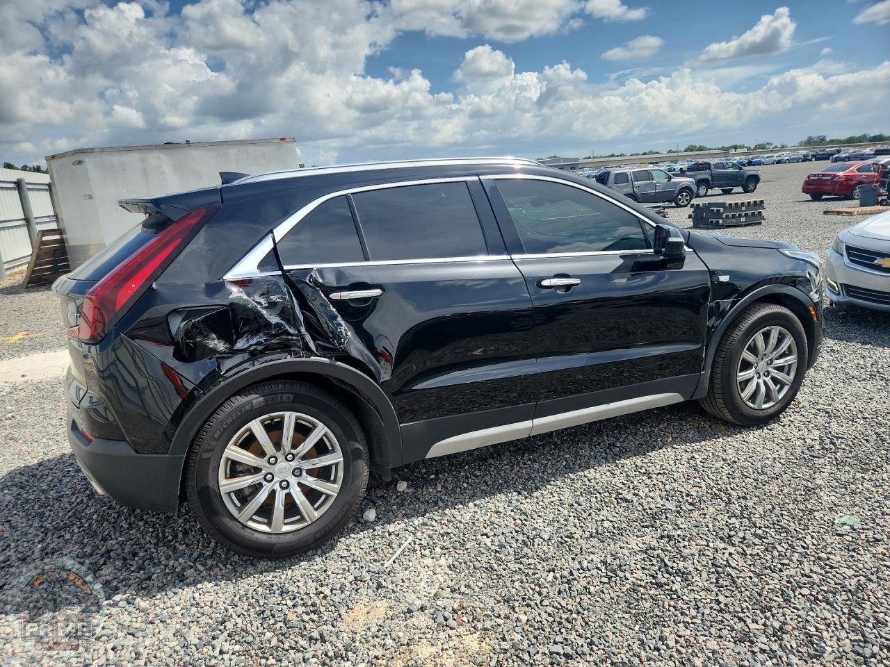 2021 CADILLAC XT4 — фото 3
