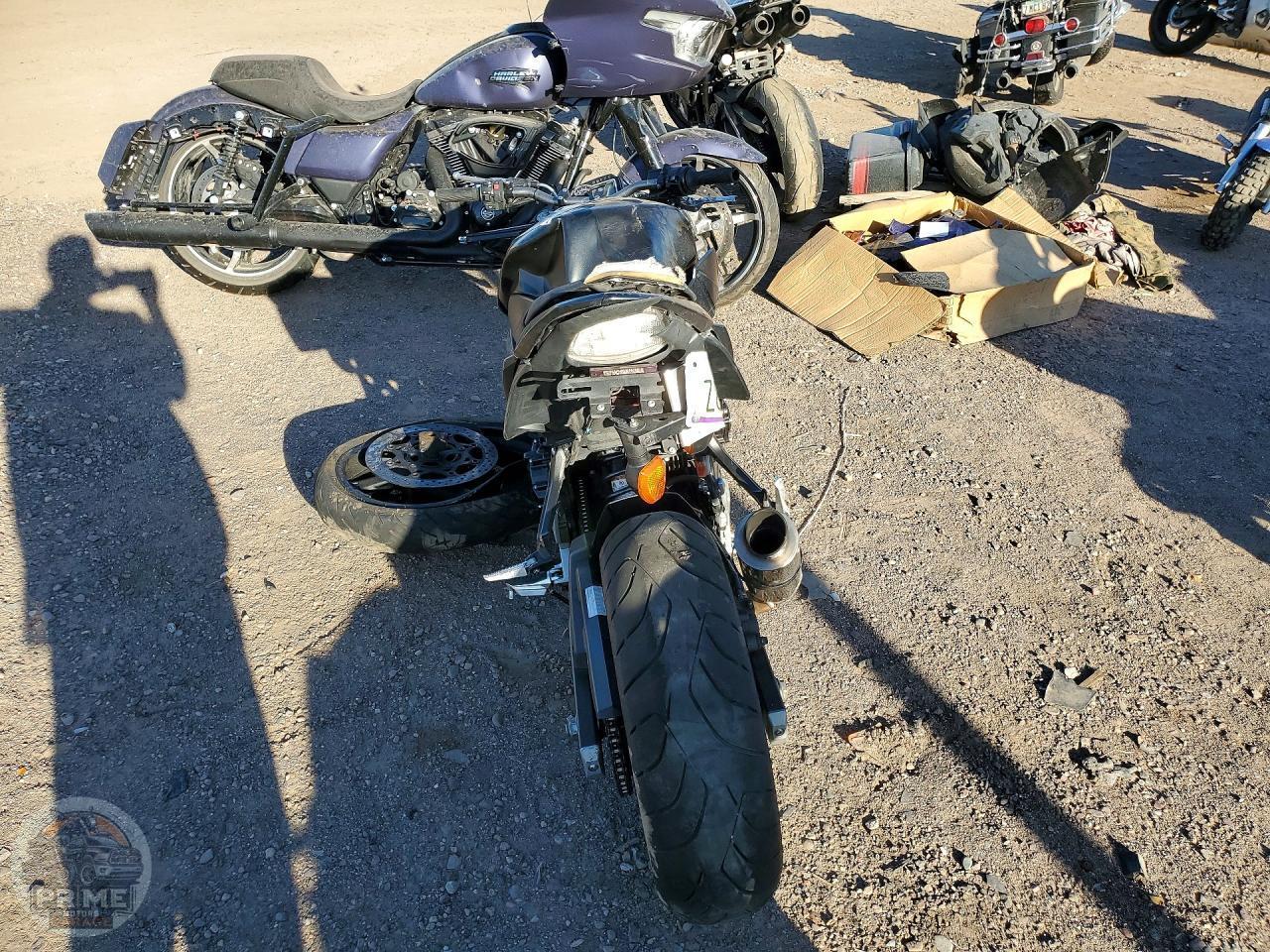 2015 SUZUKI GSX S750 — фото 7