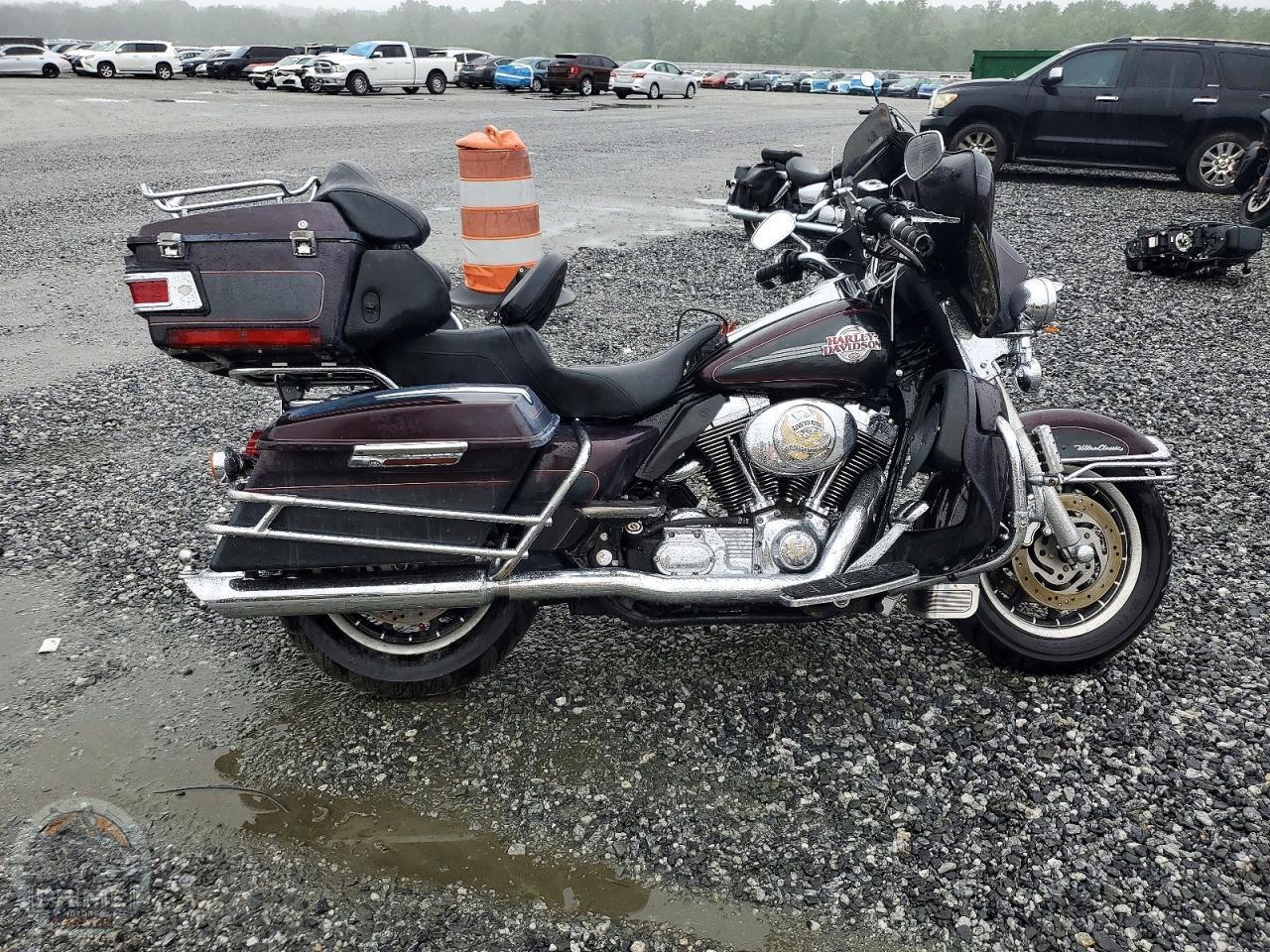 2005 HARLEY-DAVIDSON FLHTCUI (ULTRA CLASSIC ELECTRA GLIDE) — фото 2