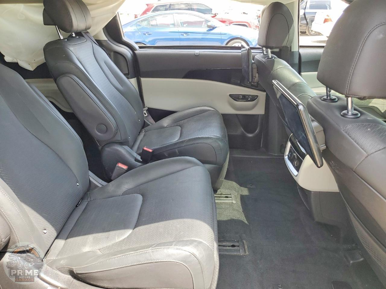 2024 KIA CARNIVAL — фото 11