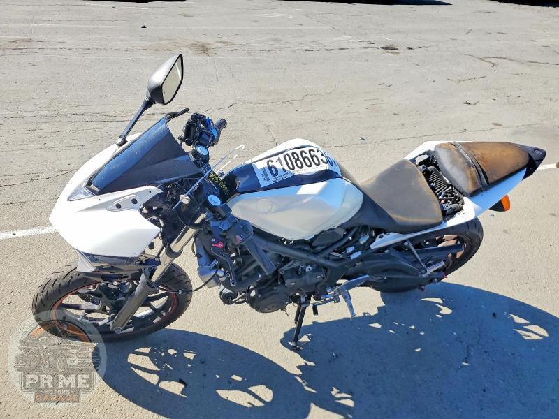 2015 YAMAHA YZFR3 — фото 3