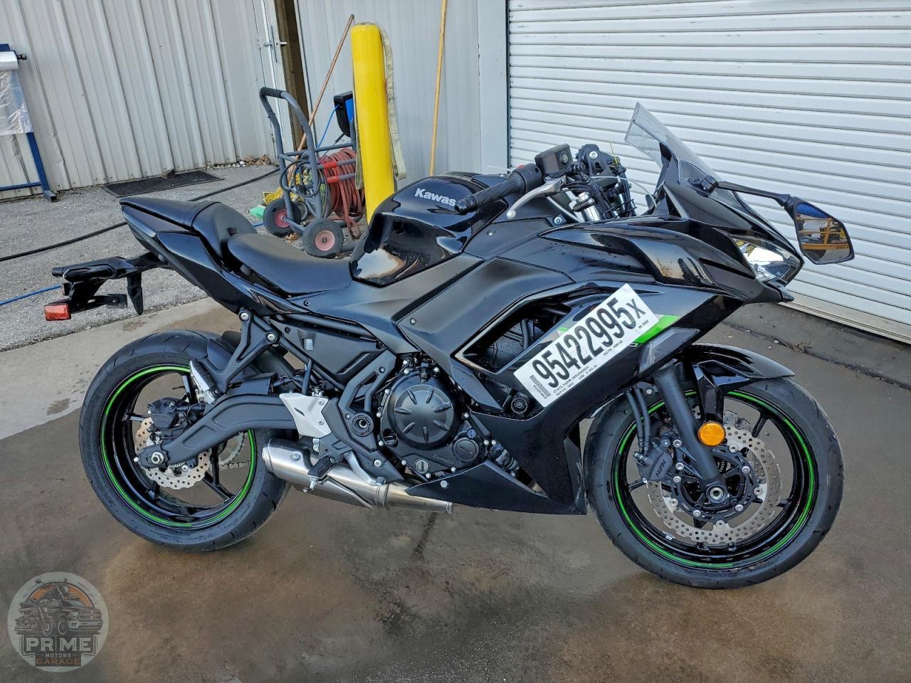 2025 KAWASAKI EX650 — фото 1