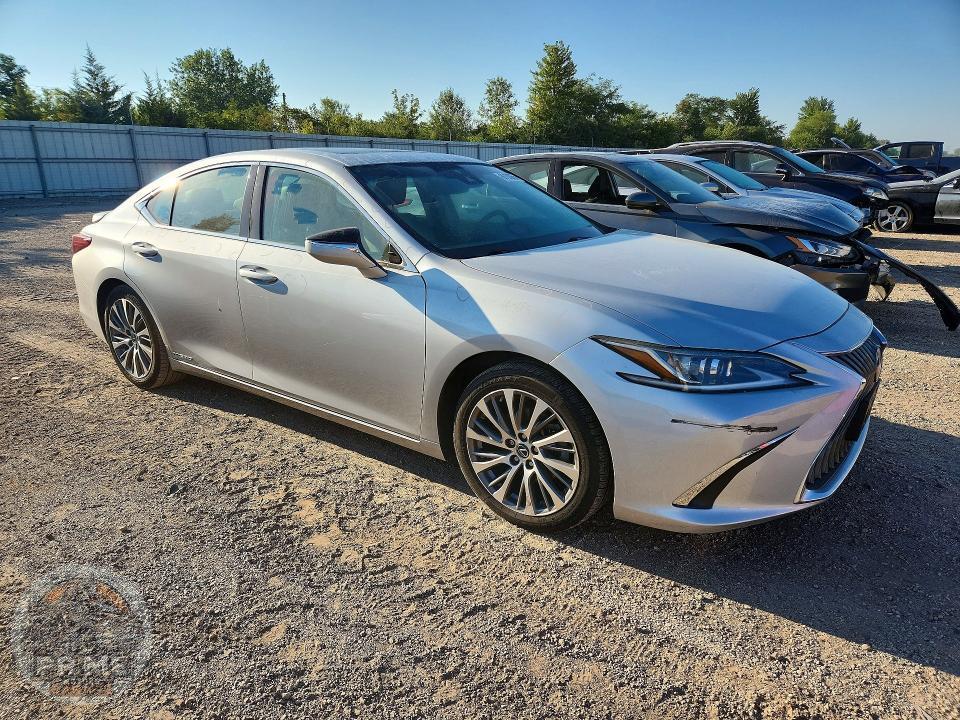 2020 LEXUS ES — фото 4