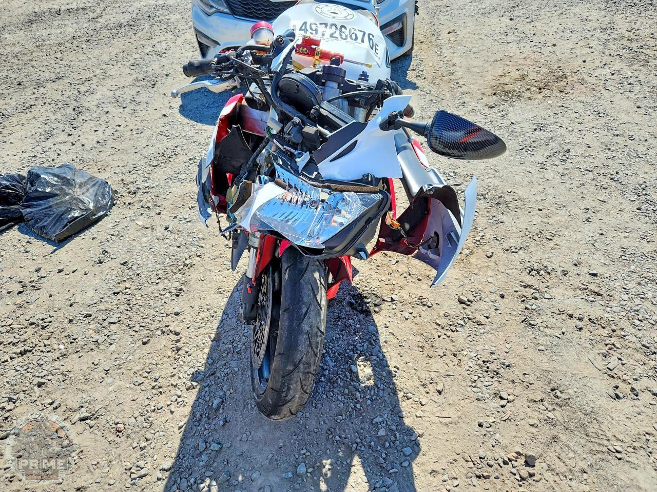 2000 HONDA CBR900 — фото 2