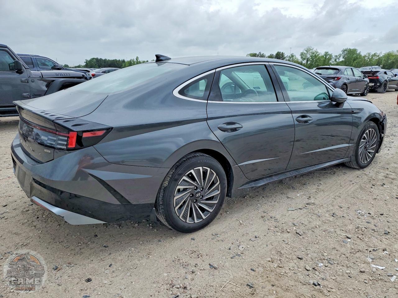 2025 HYUNDAI SONATA — фото 3