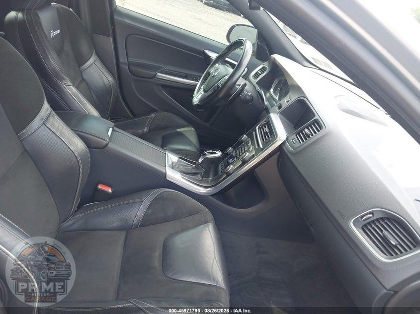 2015 VOLVO V60 T6 R-DESIGN PLATINUM — фото 5