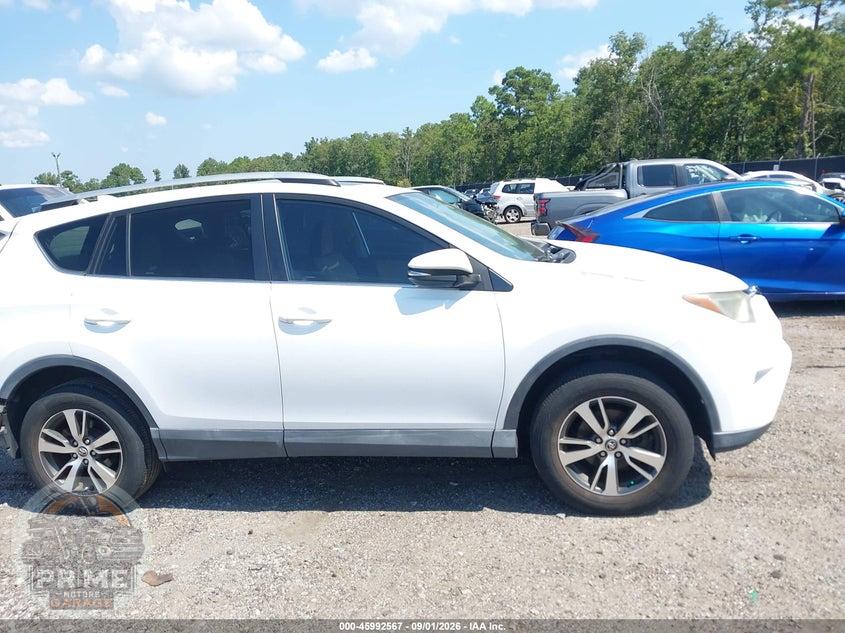 2016 TOYOTA RAV4 XLE — фото 14
