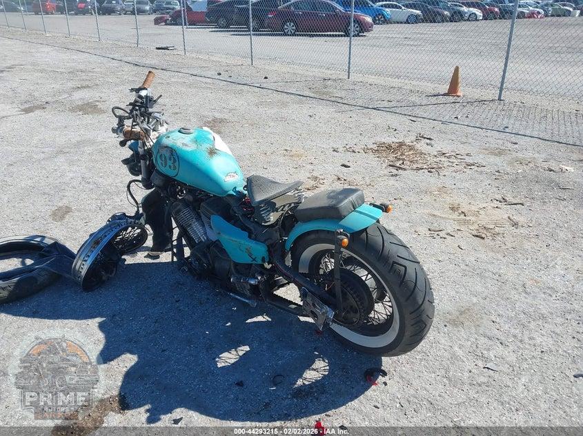 2001 HONDA VT600 CD — фото 3