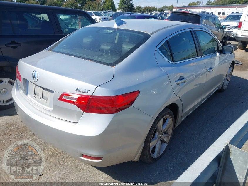 2013 ACURA ILX 2.0L — фото 4