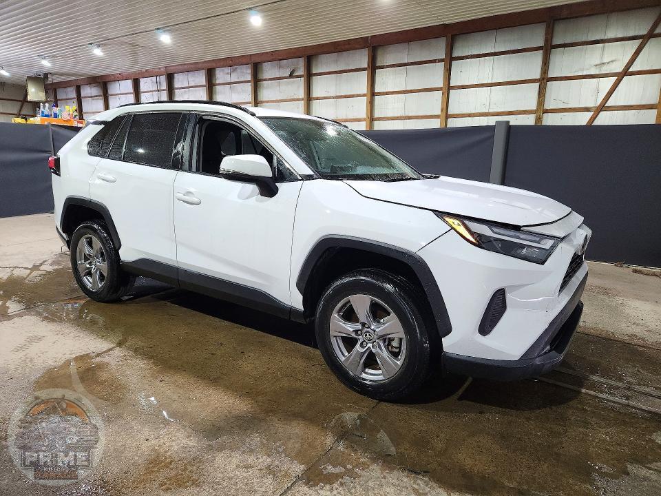 2025 TOYOTA RAV4 — фото 4