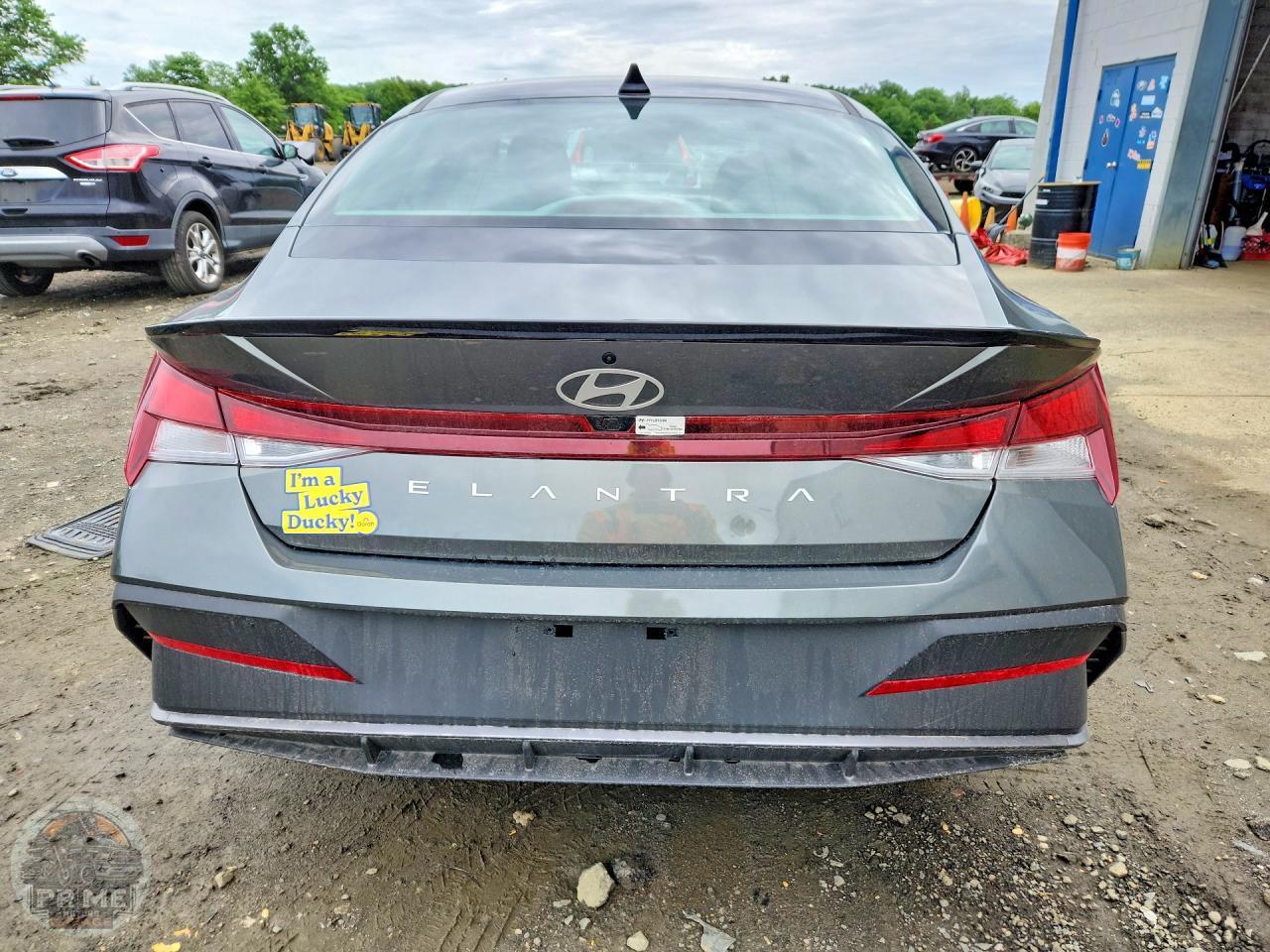 2025 HYUNDAI ELANTRA — фото 6