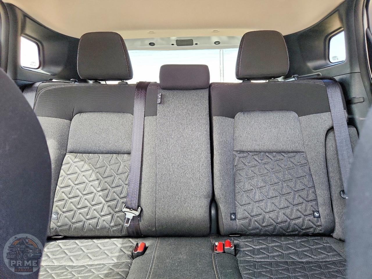 2025 NISSAN KICKS — фото 10