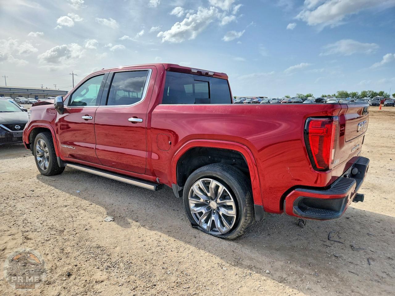 2023 GMC SIERRA — фото 2