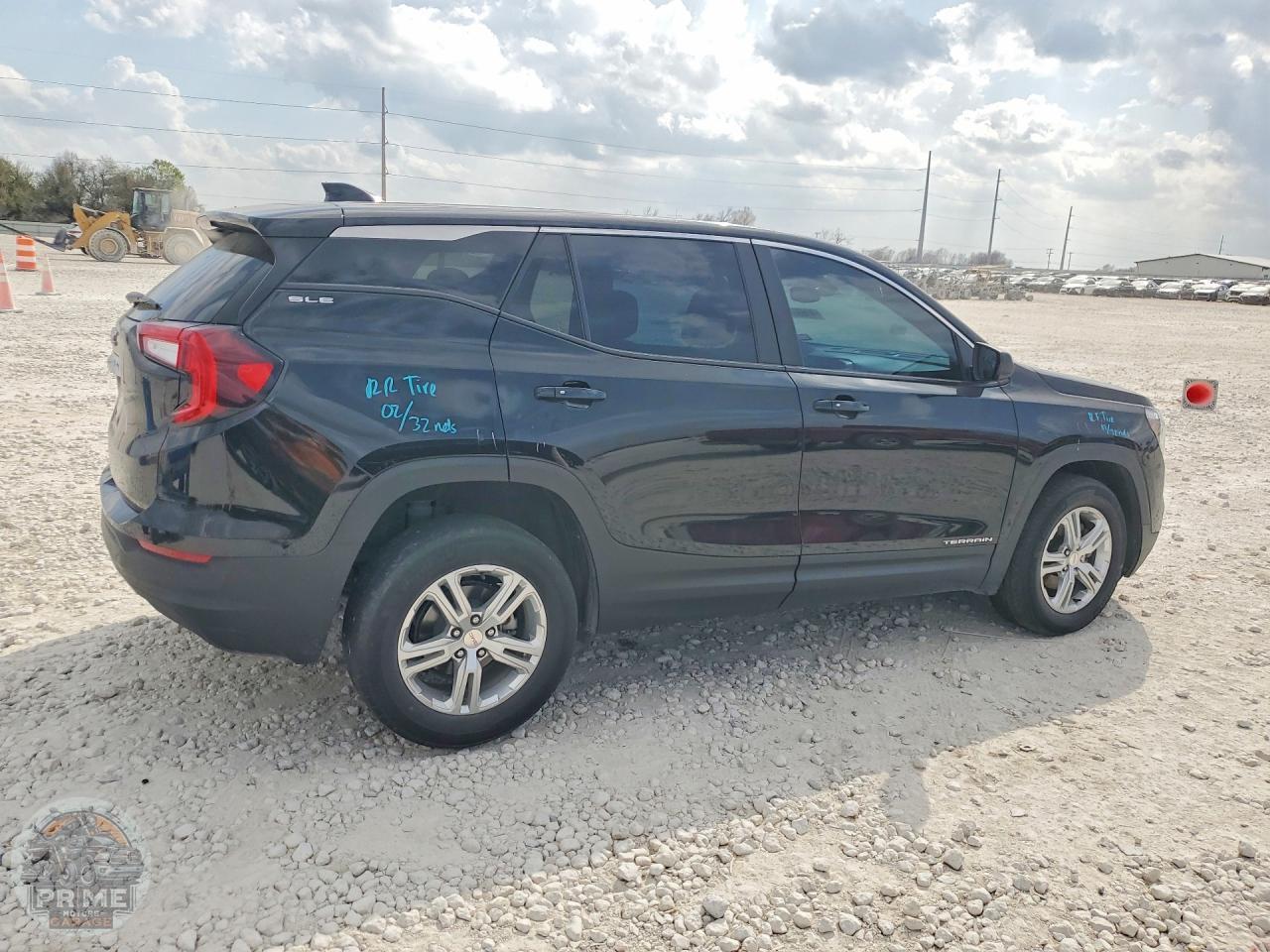 2022 GMC TERRAIN — фото 3