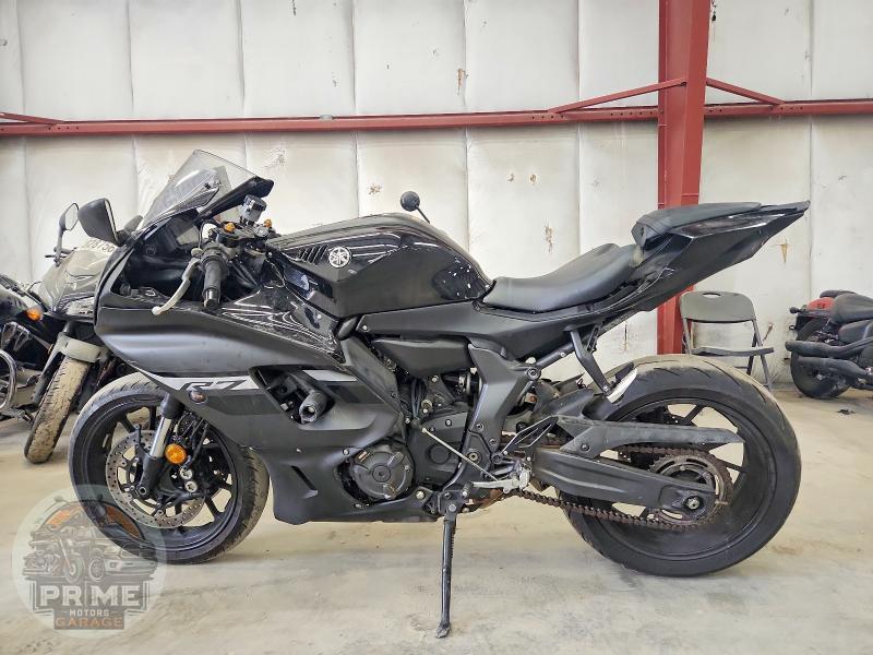 2024 YAMAHA YZFR7 — фото 3