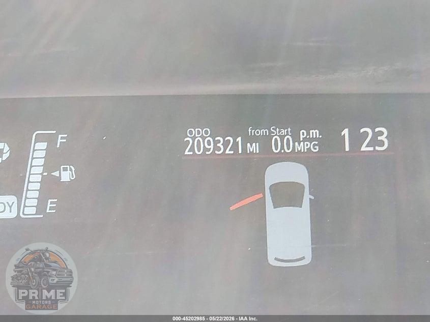 2015 TOYOTA PRIUS C ONE — фото 15