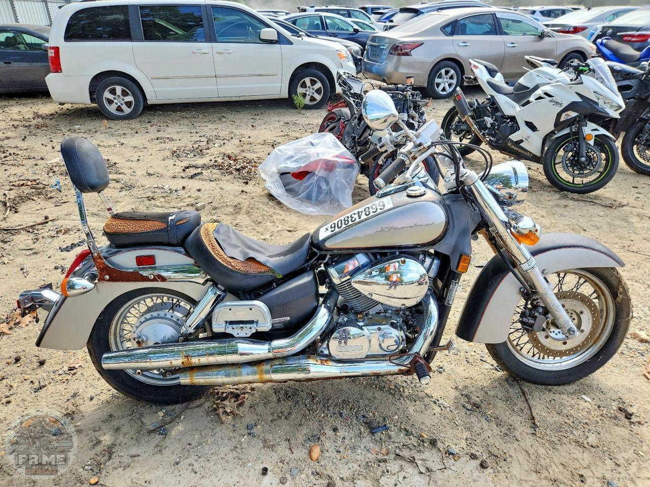 2012 HONDA VT750 — фото 1