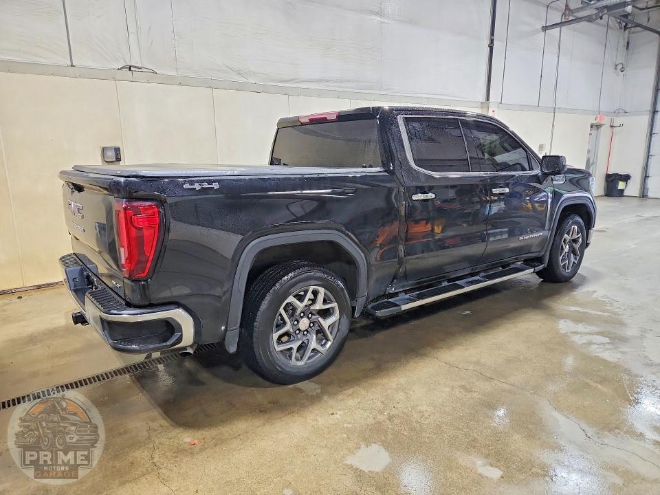 2023 GMC SIERRA — фото 3