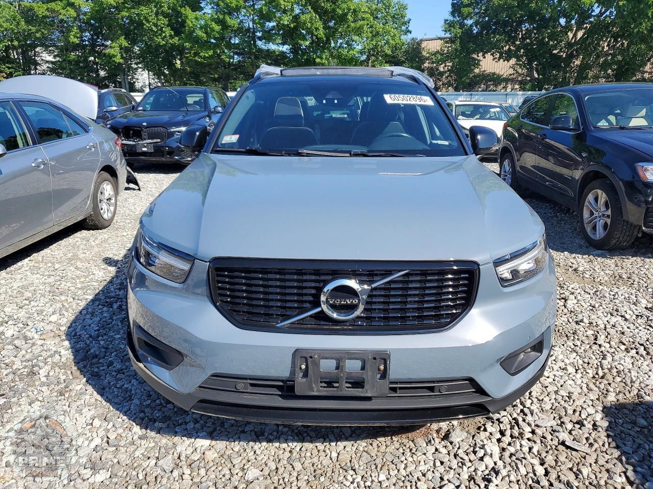 2020 VOLVO XC40 — фото 14