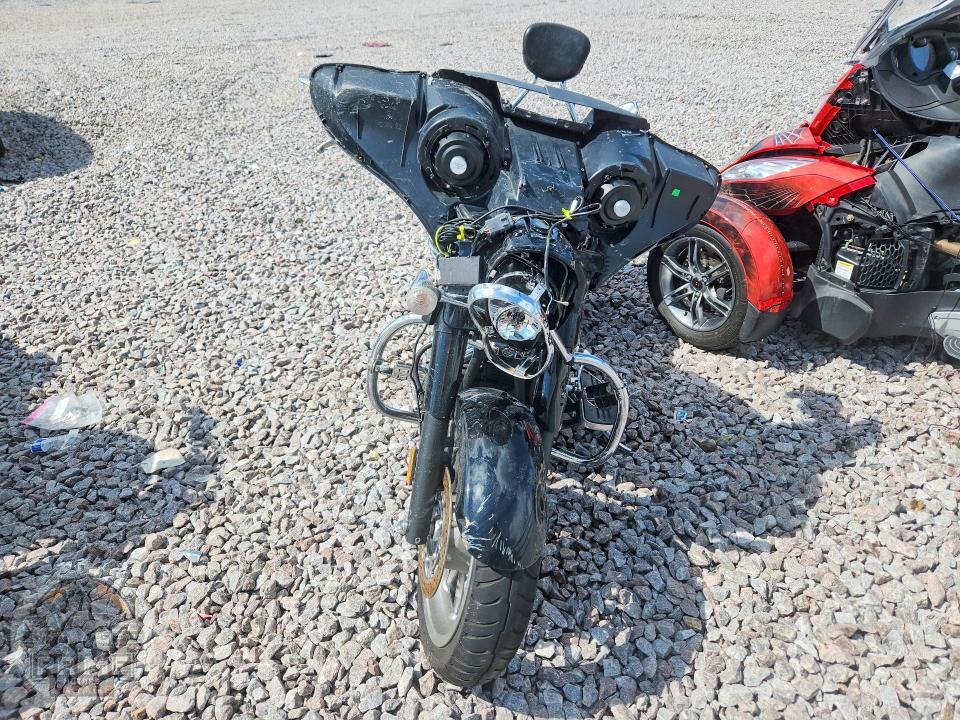 2010 YAMAHA XV1900 — фото 2