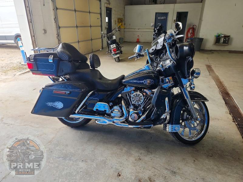 2012 HARLEY-DAVIDSON FLHTCU (ULTRA CLASSIC ELECTRA GLIDE) — фото 1