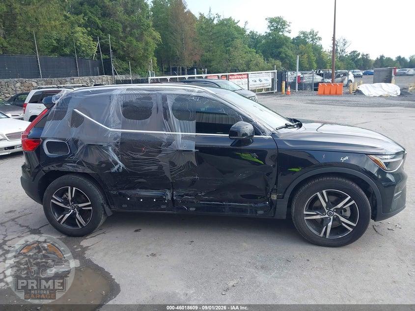 2024 VOLVO XC40 B5 CORE BRIGHT THEME/B5 CORE DARK THEME — фото 6