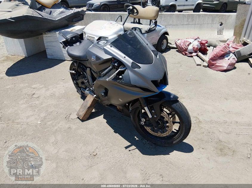 2024 YAMAHA YZFR7 — фото 1