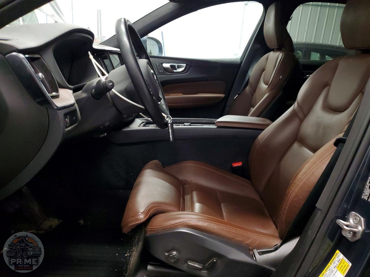 2022 VOLVO XC60 — фото 7