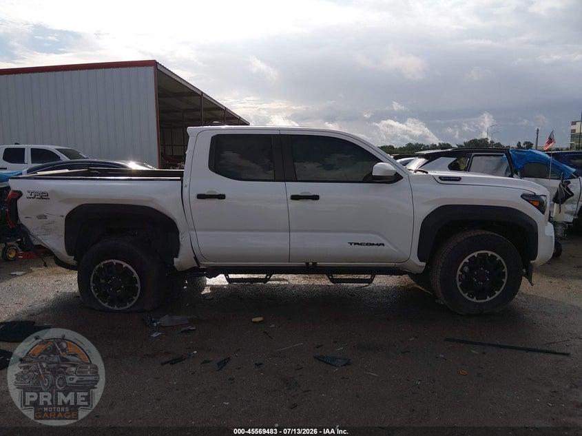 2025 TOYOTA TACOMA HYBRID TRD OFF ROAD — фото 13