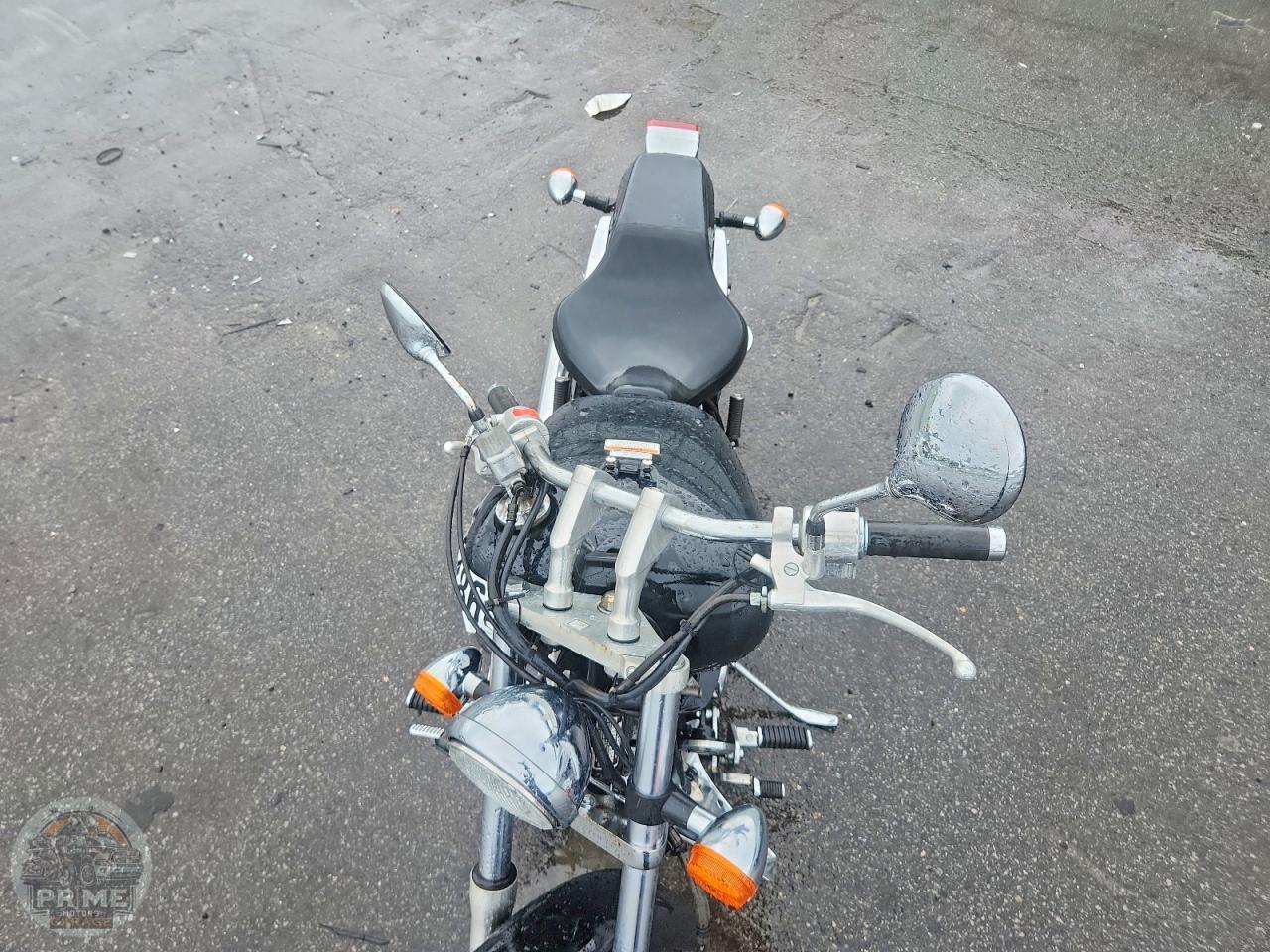 2002 HONDA VT750 — фото 5
