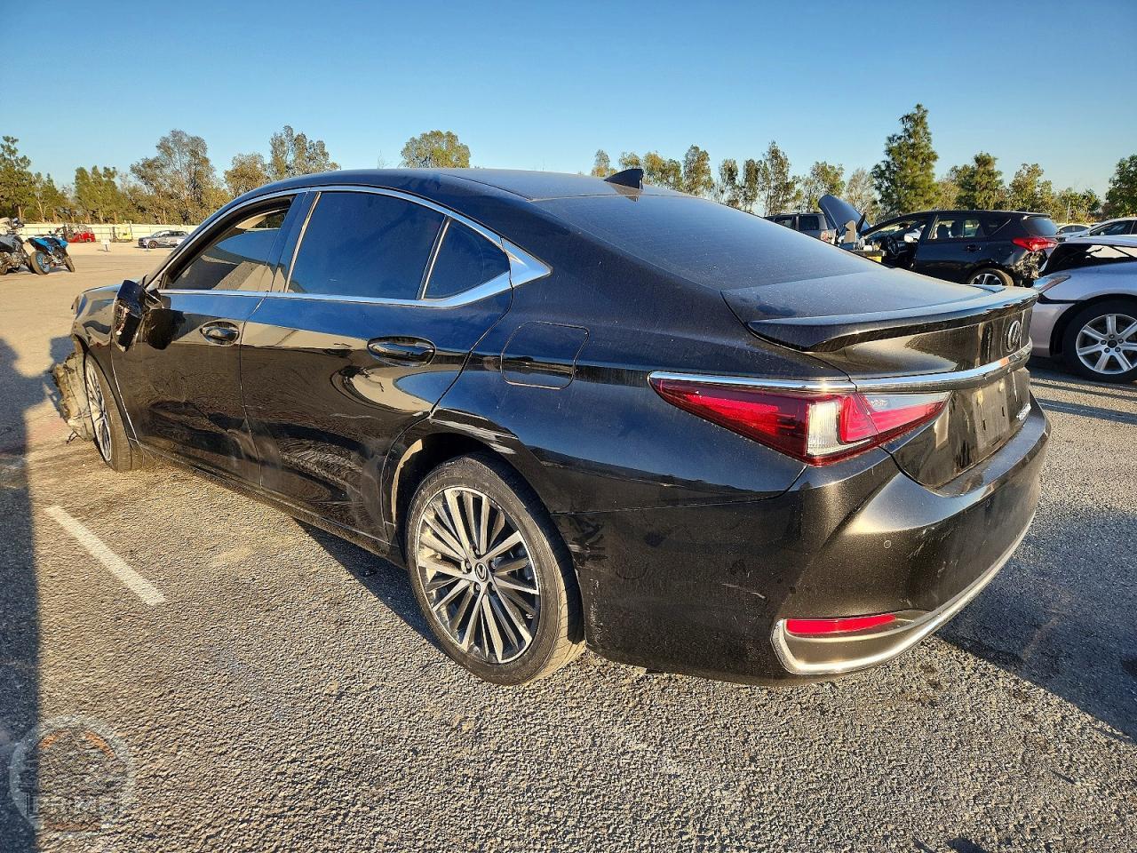 2024 LEXUS ES — фото 2