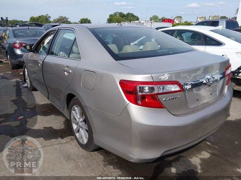 2014 TOYOTA CAMRY XLE — фото 3