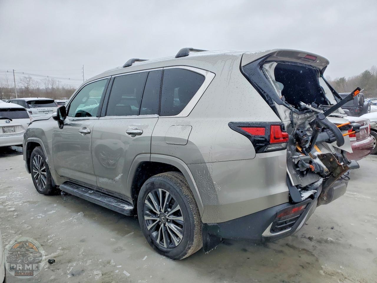 2023 LEXUS LX — фото 2