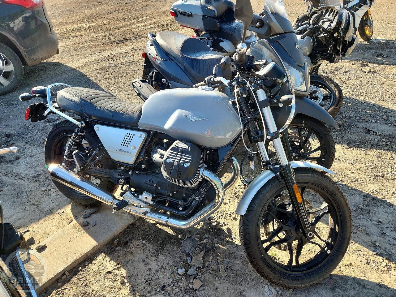 2018 MOTO GUZZI V7 — фото 1