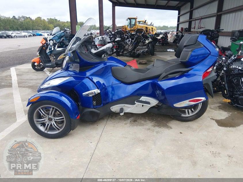 2012 CAN-AM SPYDER ROADSTER RT — фото 13