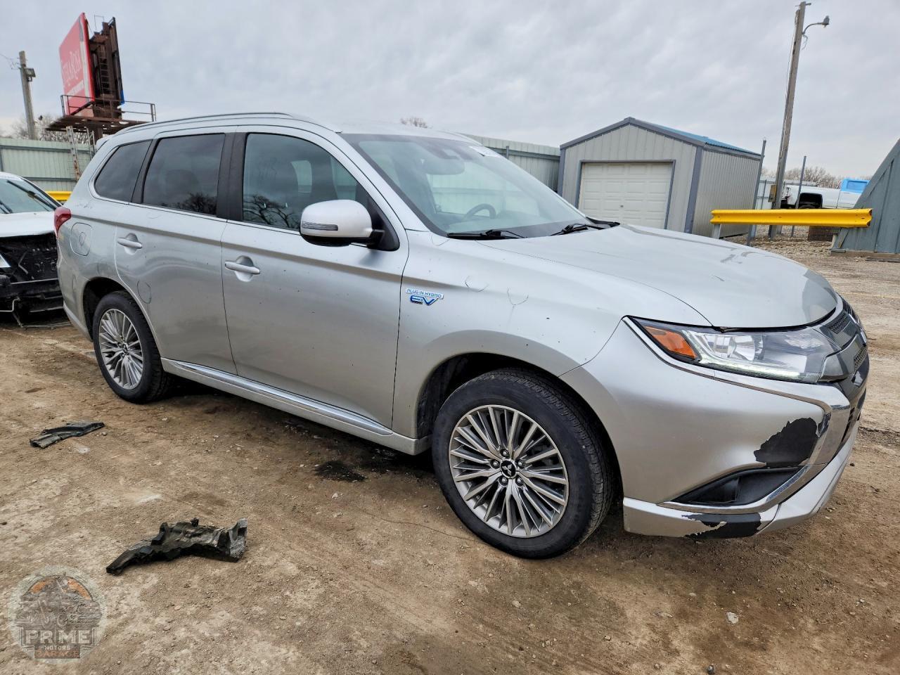 2022 MITSUBISHI OUTLANDER — фото 4