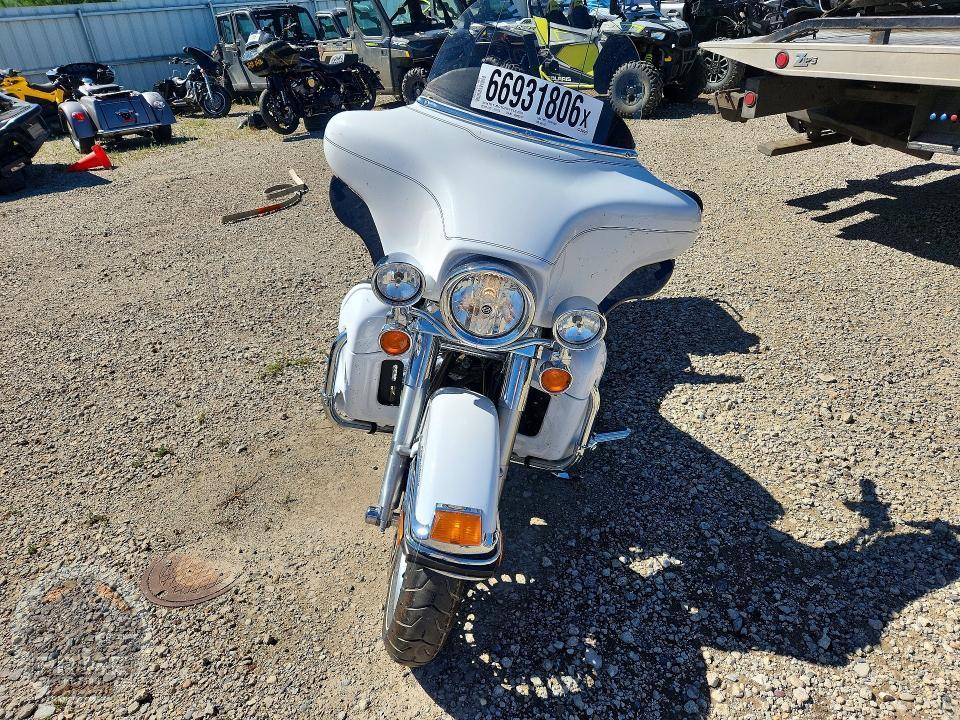 2012 HARLEY-DAVIDSON FLHTCU (ULTRA CLASSIC ELECTRA GLIDE) — фото 2