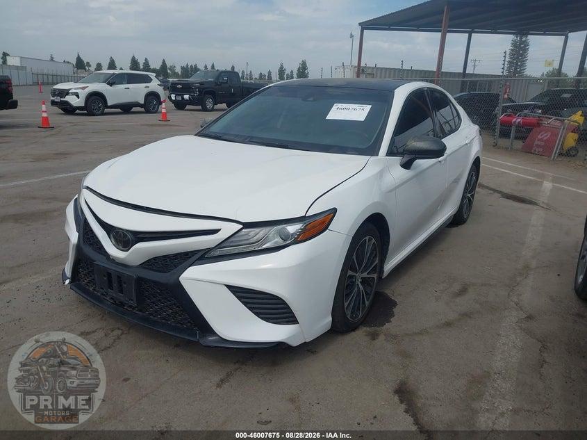 2019 TOYOTA CAMRY SE — фото 2
