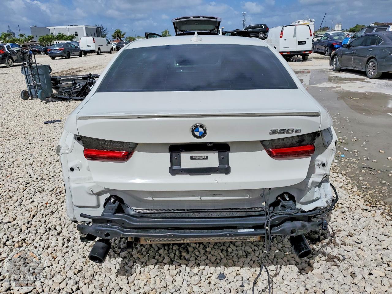 2021 BMW 3 SERIES — фото 6