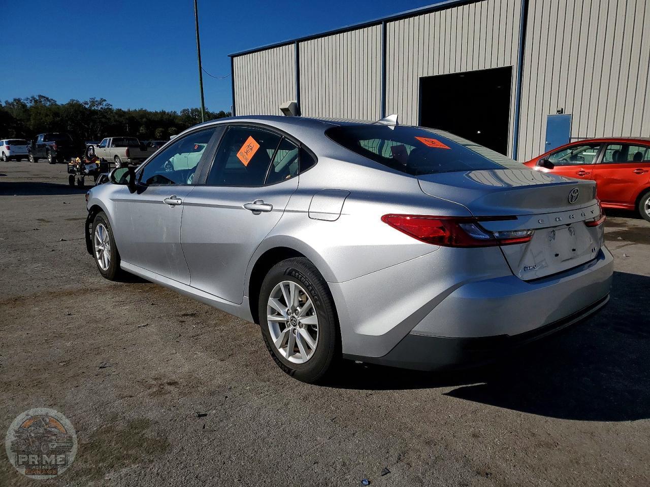 2025 TOYOTA CAMRY — фото 4